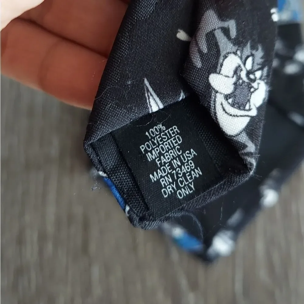 Vintage 1997 Looney Tunes- Bugs Bunny Stamps Tie Necktie